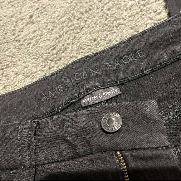 American Eagle Dream Curvy High-Waisted Jegging - Picture 7 of 11